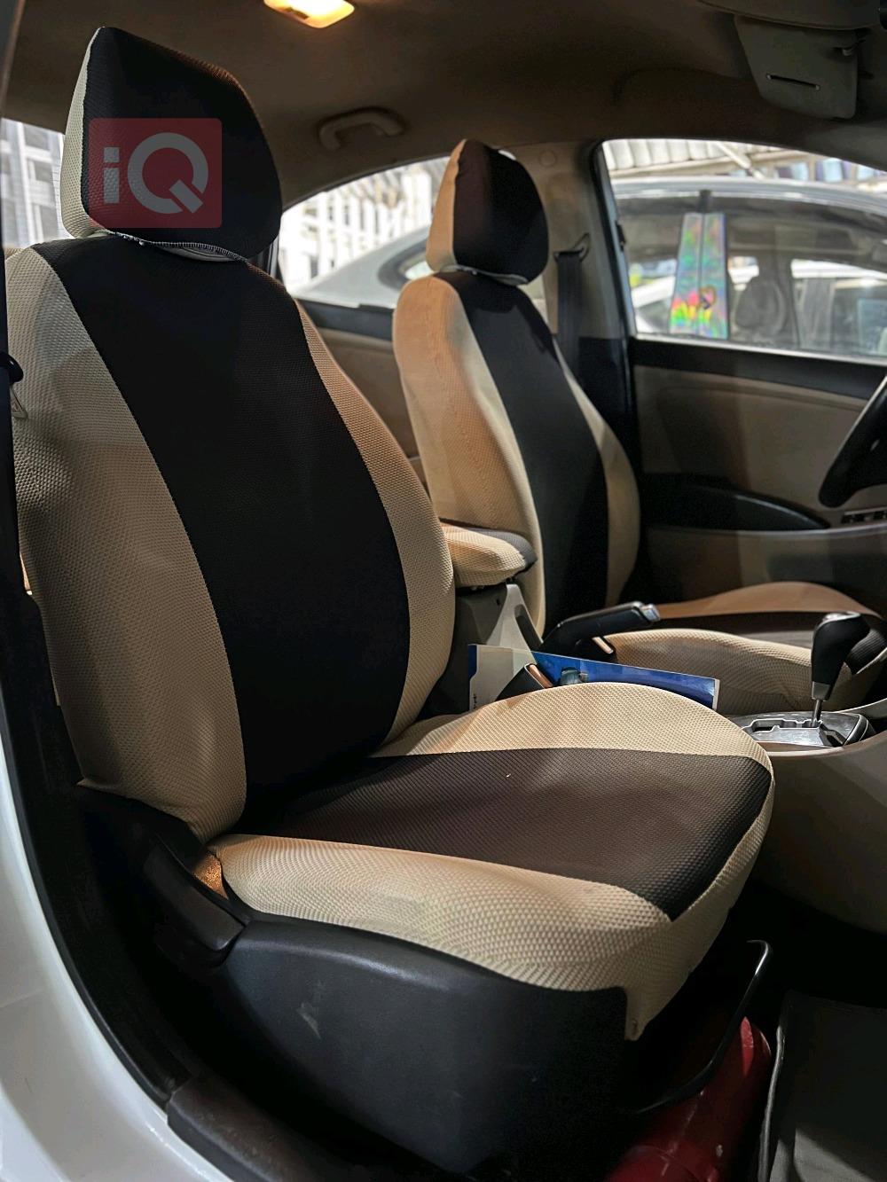 هیوندای ئەکسنت